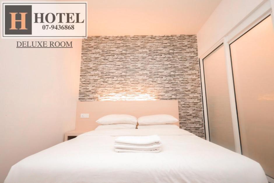 H Hotel Segamat Kültér fotó