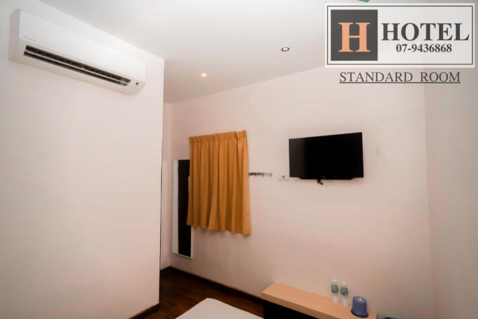 H Hotel Segamat Kültér fotó